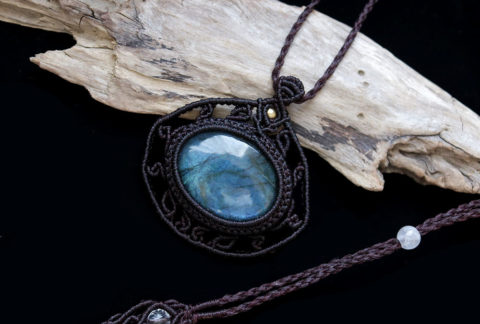 ラブラドライト天然石マクラメネックレスmac450エスニックアジアンエキゾチックなアレルギーフリーの大振りアクセサリー